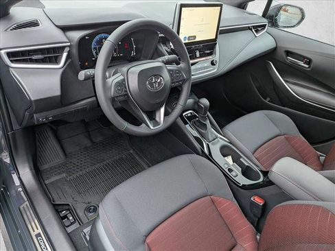 Certified 2025 Toyota Corolla SE image 10