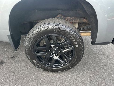 Used 2024 Chevrolet Silverado 1500 LT Trail Boss w/ LT Trail Boss Premium Package image 21