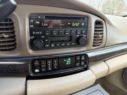 Used 2005 Buick Le Sabre Limited w/ Celebration Edition Package image 30