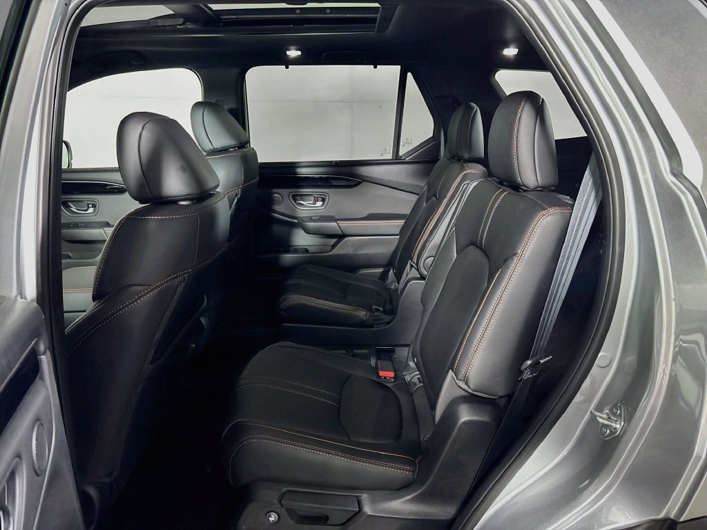 New 2026 Honda Pilot TrailSport image 21