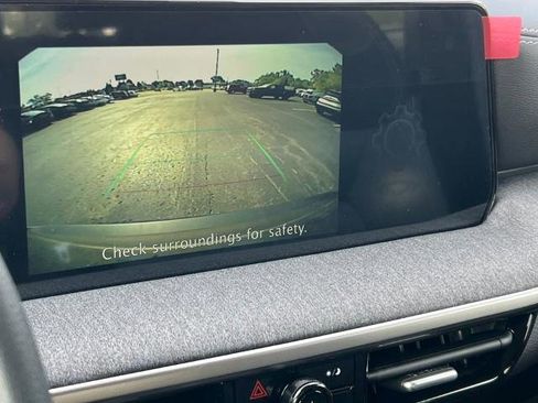 Certified 2025 Nissan Kicks SV image 19