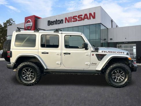 Used 2024 Jeep Wrangler Unlimited Rubicon image 6