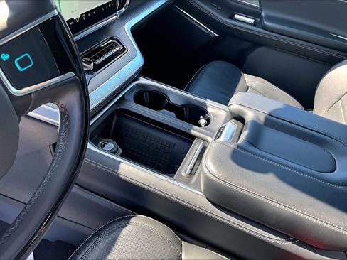 Used 2021 Ford F150 Lariat w/ Equipment Group 502A High image 15