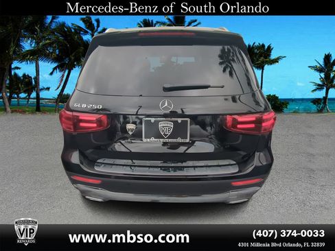 Used 2024 Mercedes-Benz GLB 250 image 17