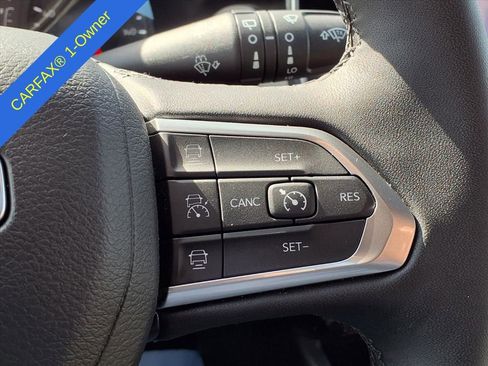 Used 2025 Jeep Compass Limited image 28