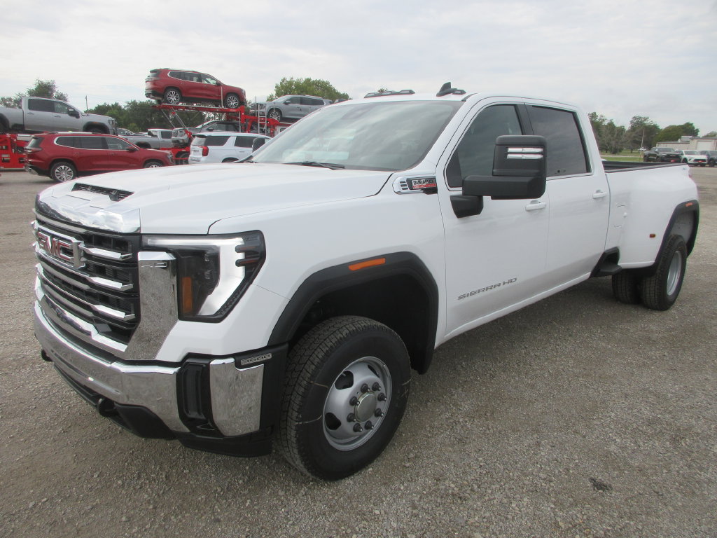 New 2026 GMC Sierra 3500 SLE w/ SLE Value Package AWD/4WD image 11