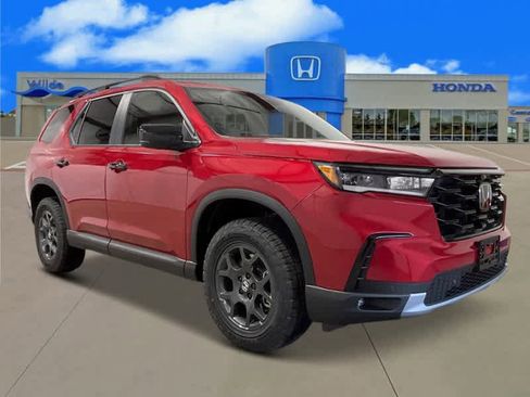 New 2025 Honda Pilot TrailSport image 10