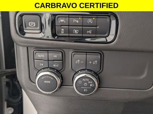 Certified 2025 GMC Yukon XL Denali AWD/4WD image 18