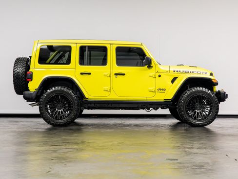 Used 2022 Jeep Wrangler Unlimited Rubicon w/ Trailer Tow Package AWD/4WD image 21