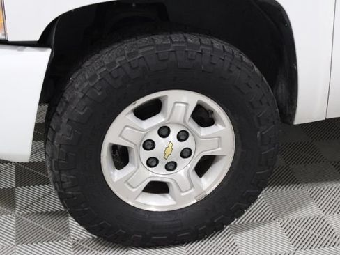 Used 2007 Chevrolet Silverado 1500 LT w/ 2LT Audio Package AWD/4WD image 33