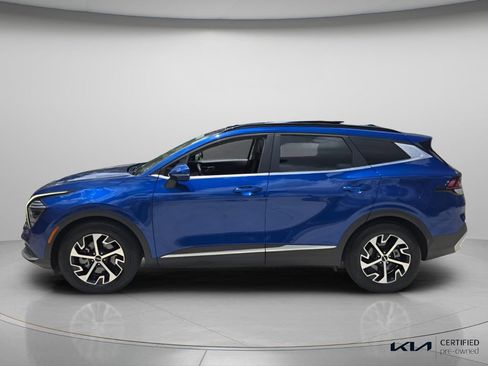 Certified 2025 Kia Sportage EX w/ Premium Package FWD image 3