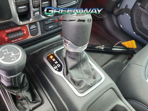 New 2025 Jeep Wrangler Willys AWD/4WD image 21