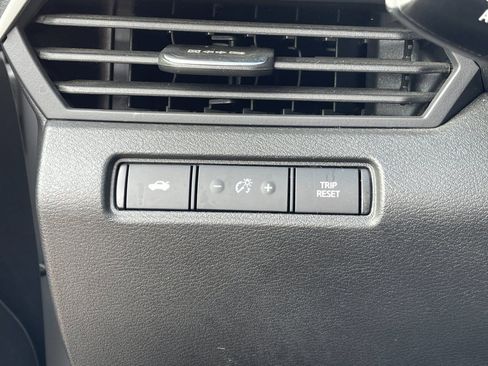 Used 2024 Nissan Altima 2.5 SV image 29