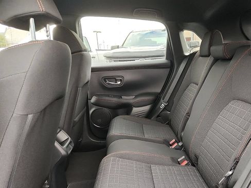 Used 2025 Honda HR-V Sport image 6