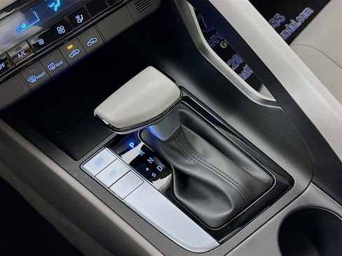Certified 2025 Hyundai Elantra Sport w/ Cargo Package image 16
