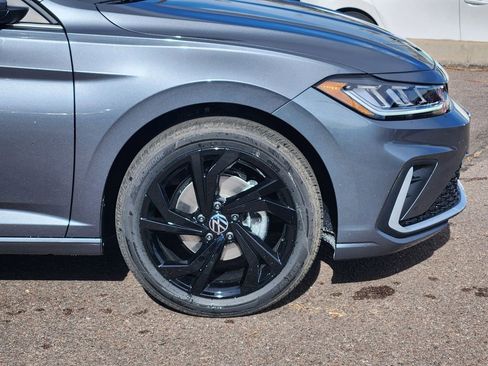 New 2026 Volkswagen Jetta SE FWD image 29