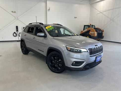 Used 2021 Jeep Cherokee Latitude Plus FWD image 4