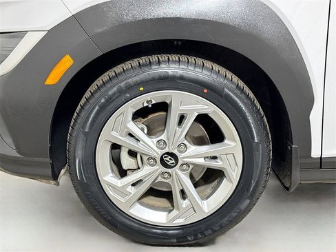 Used 2022 Hyundai Kona SEL w/ Cargo Package image 26