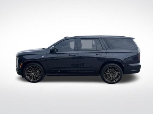 Used 2025 Cadillac Escalade Sport Platinum w/ LPO, ONYX Package AWD/4WD image 4