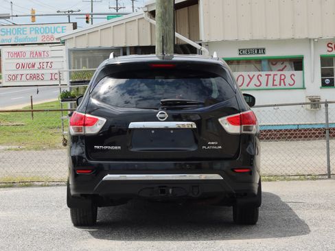Used 2014 Nissan Pathfinder Platinum AWD/4WD image 7