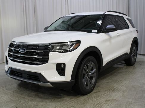 New 2026 Ford Explorer Active w/ Active Comfort Package AWD/4WD image 36
