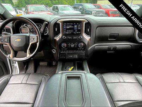 Used 2021 Chevrolet Silverado 2500 High Country w/ Z71 Off-Road Package AWD/4WD image 5
