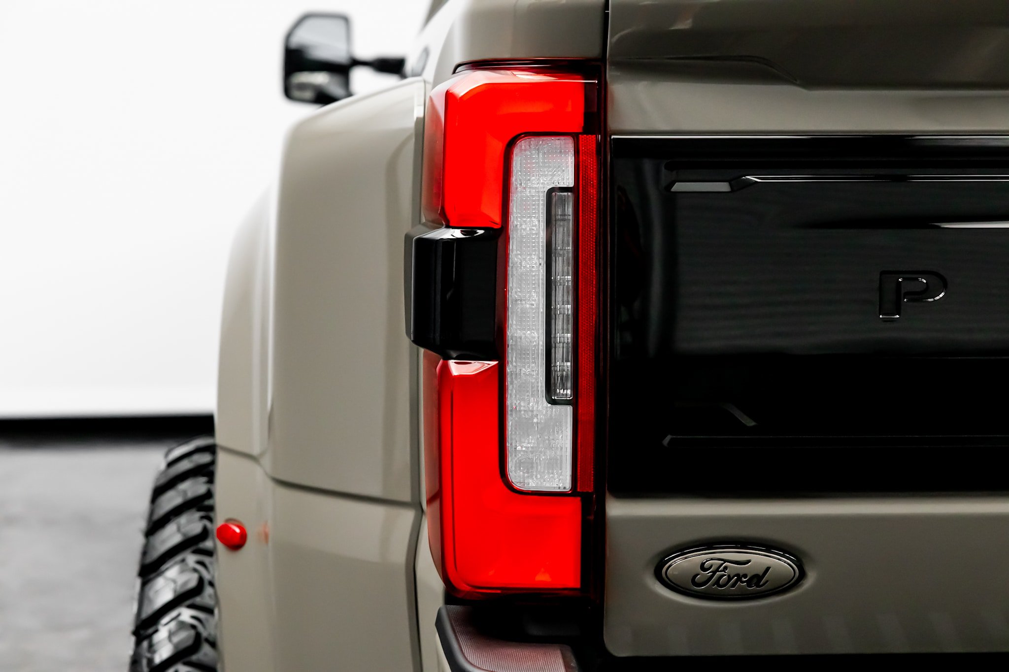 Used 2026 Ford F450 Platinum w/ Platinum Plus Package AWD/4WD image 18