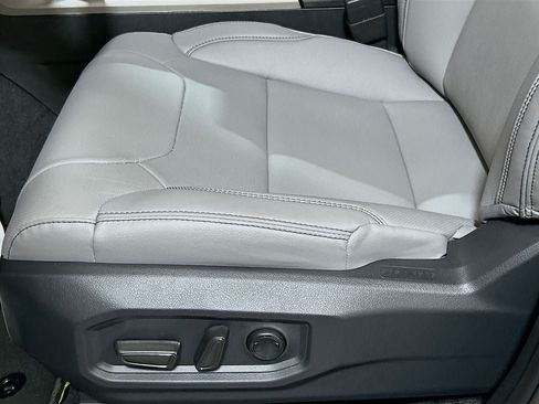 New 2026 Toyota Tundra Limited AWD/4WD image 18
