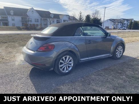Used 2017 Volkswagen Beetle 1.8T Classic image 5
