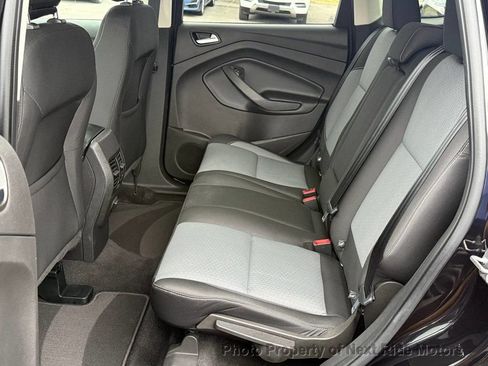 Used 2019 Ford Escape SE FWD image 11