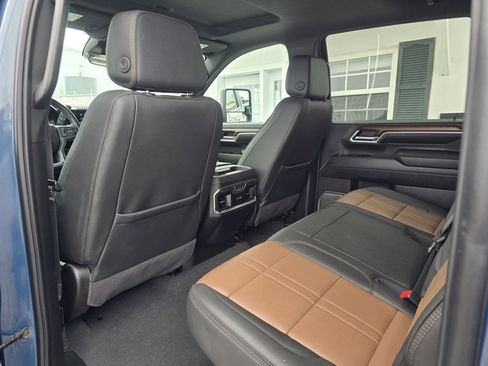 Used 2025 Chevrolet Silverado 2500 High Country w/ High Country Premium Package image 20