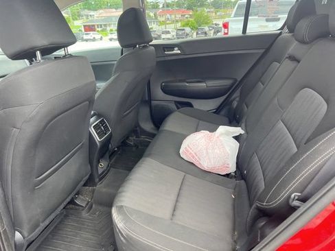 Used 2021 Kia Sportage LX AWD/4WD image 11
