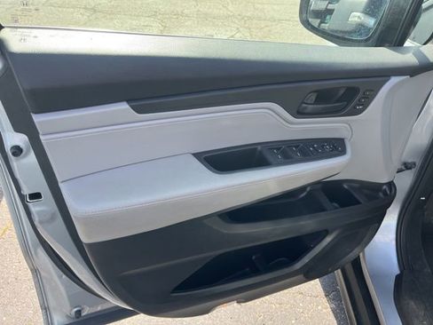 Used 2019 Honda Odyssey EX-L image 9