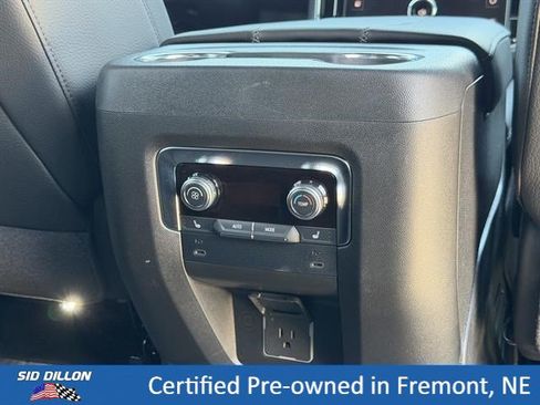 Certified 2026 GMC Yukon Denali w/ LPO, Illumination Package AWD/4WD image 17