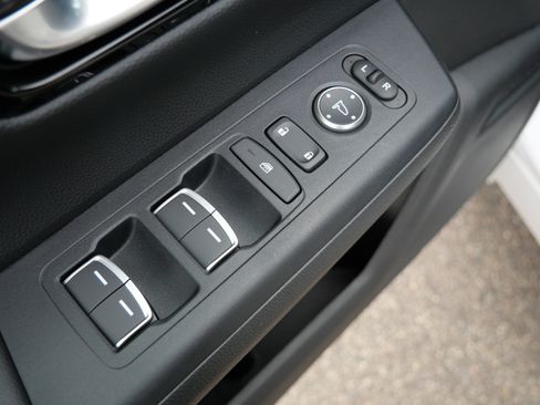 Used 2025 Honda CR-V EX-L image 25