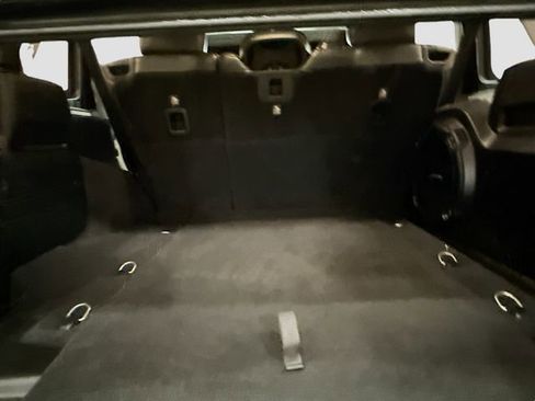 Used 2018 Jeep Wrangler Unlimited Sahara image 26