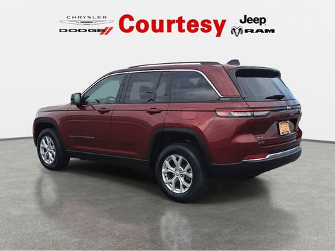 Certified 2024 Jeep Grand Cherokee Limited AWD/4WD image 6