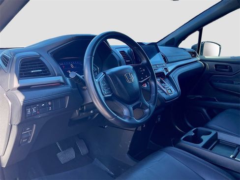 Used 2023 Honda Odyssey Sport image 9