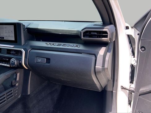 Used 2025 Toyota Tacoma SR RWD image 17