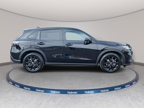 Certified 2025 Honda HR-V Sport image 8