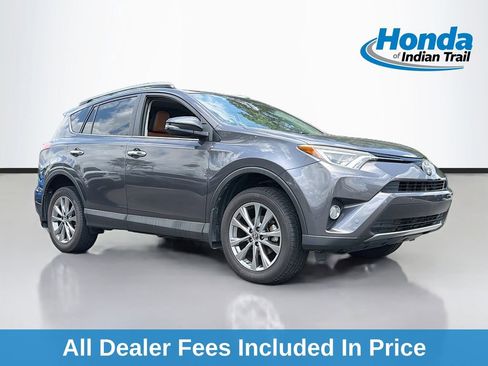 Used 2017 Toyota RAV4 Limited FWD image 1