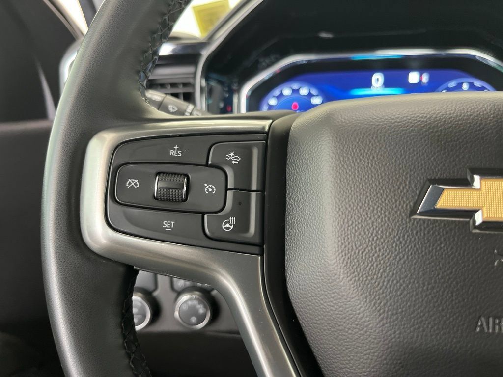 Used 2023 Chevrolet Silverado 1500 LT w/ Protection Package RWD image 6