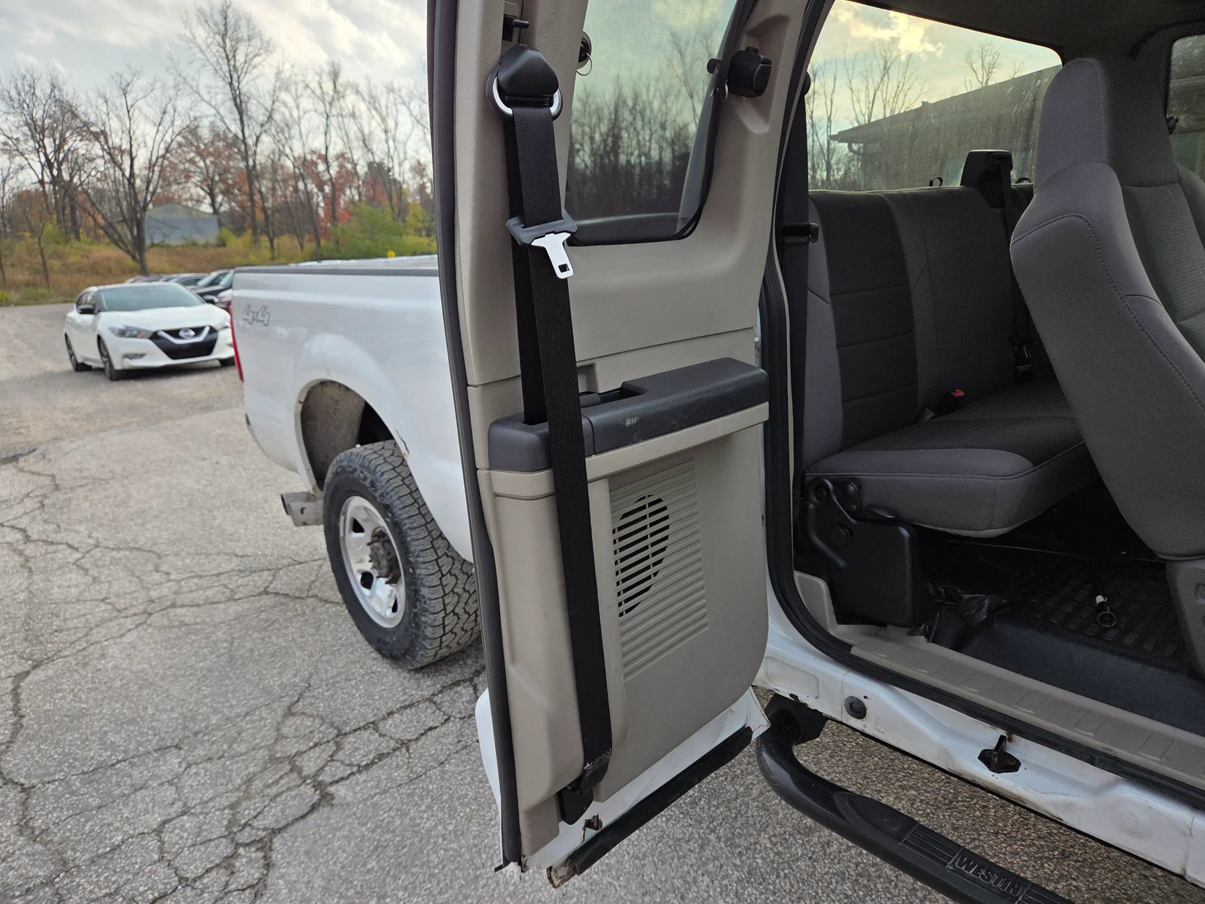 Used 2009 Ford F250 XLT AWD/4WD image 18
