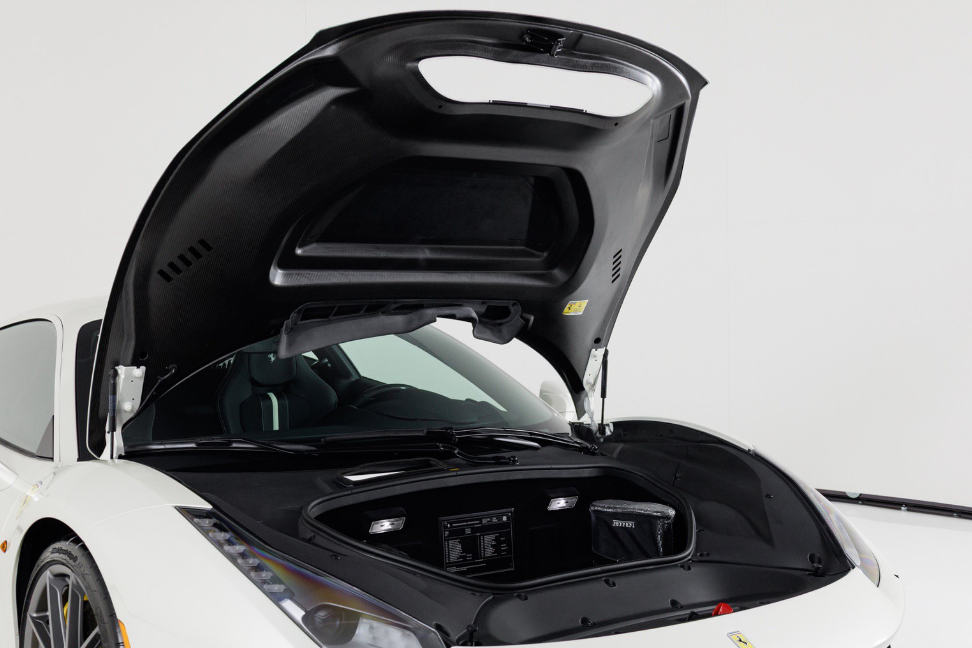 Used 2020 Ferrari 488 Pista Coupe RWD image 53