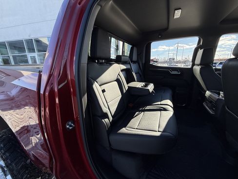 Used 2024 Chevrolet Silverado 1500 LT Trail Boss w/ LT Trail Boss Premium Package image 27