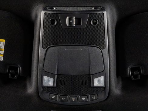 Used 2022 Ford F250 Lariat w/ Black Appearance Package image 29