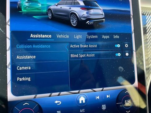 Used 2025 Mercedes-Benz GLC 43 AMG AMG GLC 43 image 44