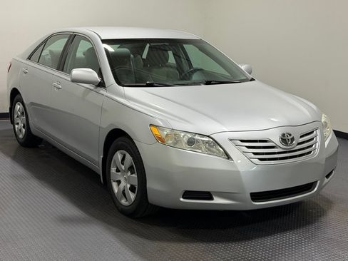 Used 2007 Toyota Camry LE image 4