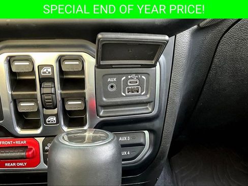 Used 2023 Jeep Gladiator Rubicon w/ LED Lighting Group image 17