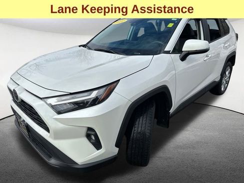 Certified 2022 Toyota RAV4 XLE Premium image 6